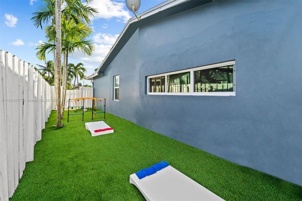 Backyard, Exterior, Playground