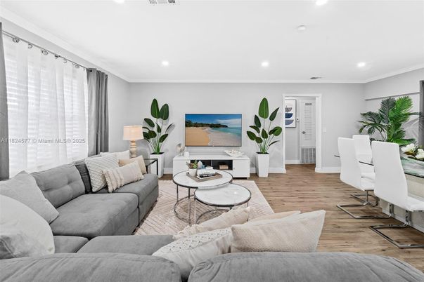 Interior, Living room, Recessed Lighting, Water, Wood Texture Flooring