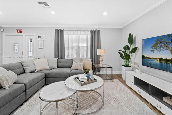 Interior, Living room, Recessed Lighting, Water, Wood Texture Flooring
