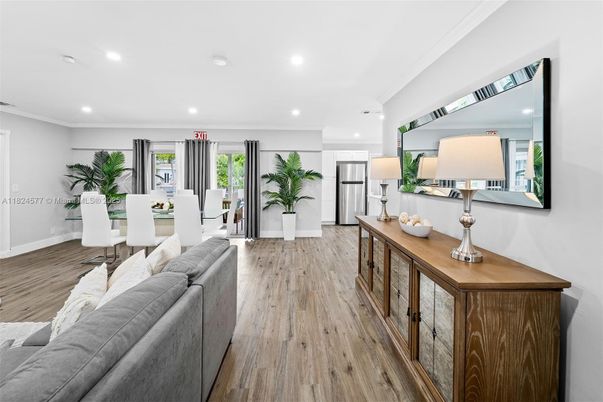 Dining room, Interior, Living room, Recessed Lighting, Wood Texture Flooring