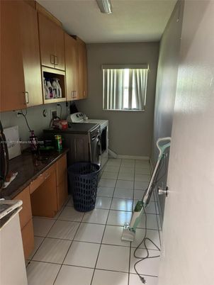 Interior, Washer