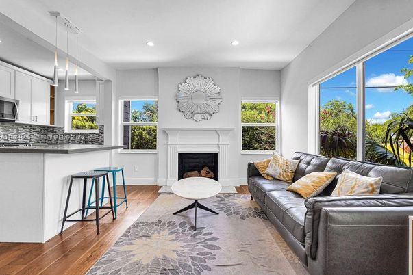 Fireplace, Interior, Living room, Pendant Lights, Recessed Lighting, Wood Texture Flooring