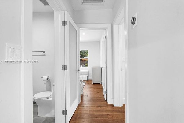 Bathroom, Interior, Recessed Lighting, Wood Texture Flooring