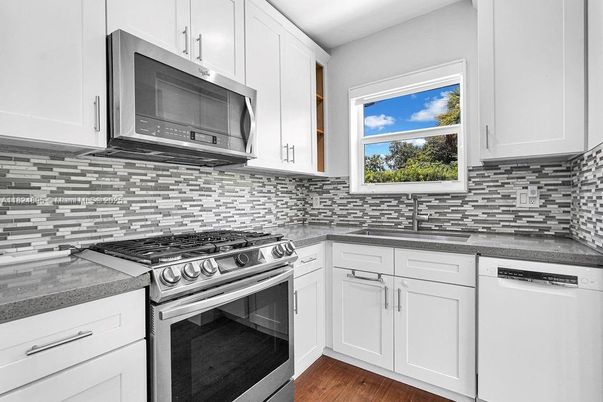 Interior, Kitchen, Stainless Steel Appliances, Wood Texture Flooring