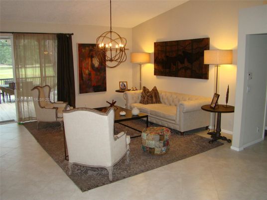 Chandelier, Interior, Living room, Pendant Lights