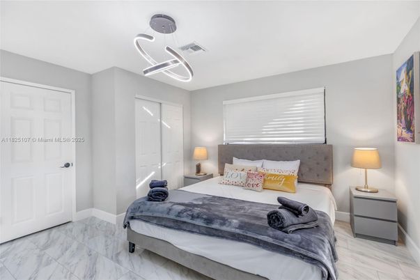 Bedroom, Interior, Marble, Pendant Lights