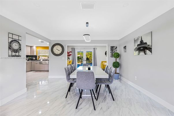 Dining room, Interior, Kitchen, Marble, Recessed Lighting