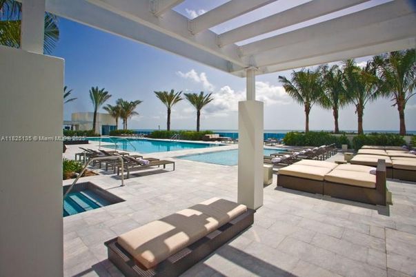 Exterior, Pool, Water