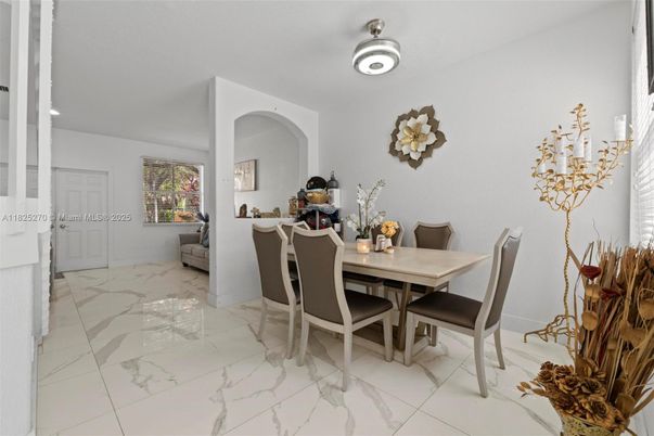 Dining room, Interior, Marble