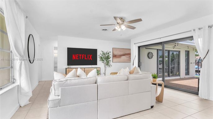 Interior, Living room