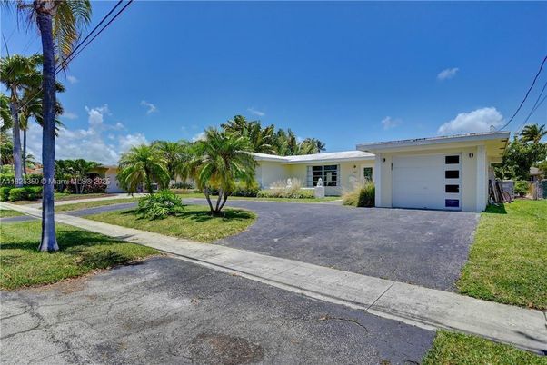Attached, Backyard, Exterior, Facade, Ranch