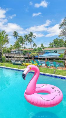 Exterior, Playground, Pool, Water