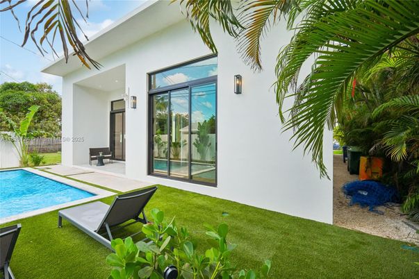 Backyard, Exterior, Pool
