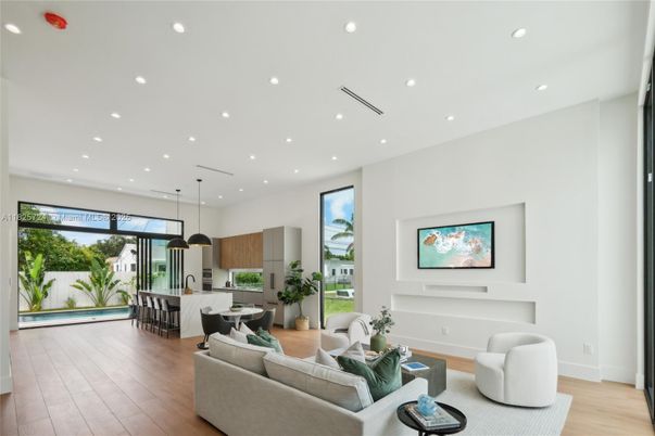 Dining room, Interior, Kitchen, Living room, Pendant Lights, Recessed Lighting, Wood Texture Flooring