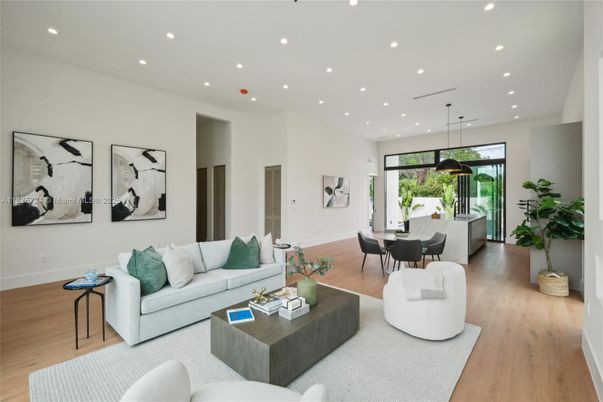 Dining room, Interior, Living room, Pendant Lights, Recessed Lighting, Wood Texture Flooring