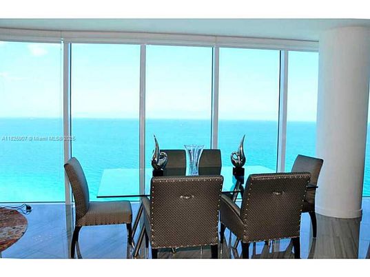 Dining room, Interior, Water
