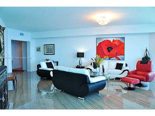 Chandelier, Interior, Living room