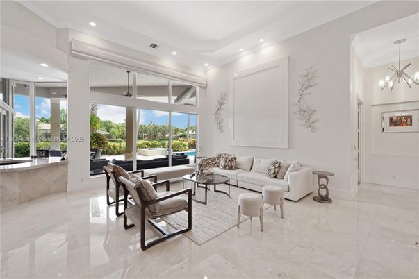 Interior, Living room, Pendant Lights, Recessed Lighting