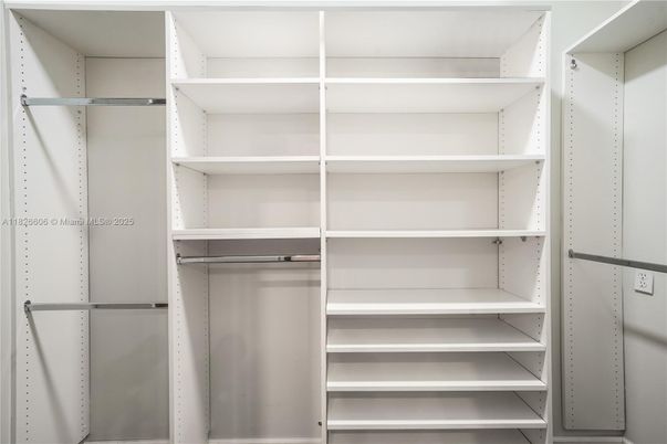 Interior, Walk-in Closets