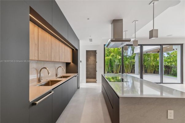 Interior, Kitchen, Pendant Lights
