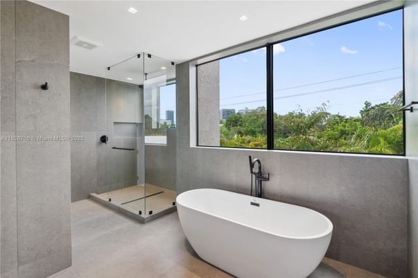 Bathroom, Free Standing Baths, Glass Shower, Interior, Recessed Lighting