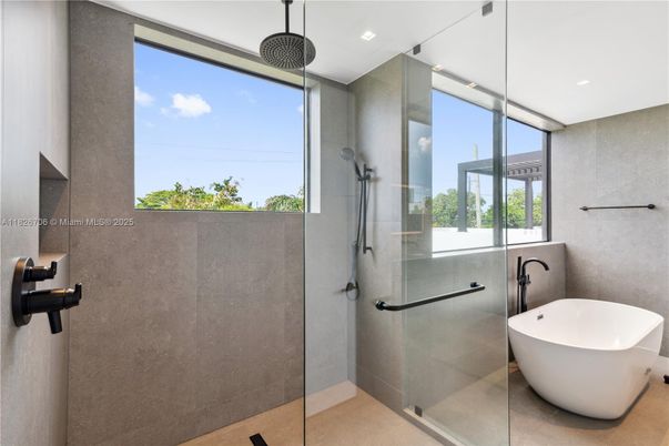 Bathroom, Free Standing Baths, Glass Shower, Interior, Recessed Lighting