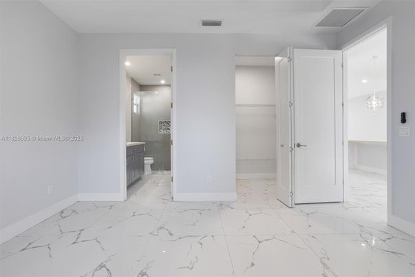 Bathroom, Interior, Marble, Recessed Lighting