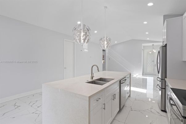 Interior, Kitchen, Marble, Pendant Lights, Recessed Lighting