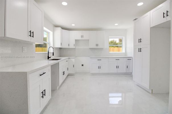 Interior, Kitchen, Recessed Lighting