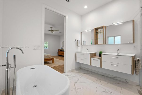 Bathroom, Dual Sink Vanities, Free Standing Baths, Interior, Marble, Recessed Lighting
