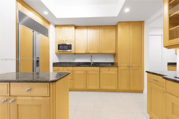 Interior, Kitchen, Recessed Lighting