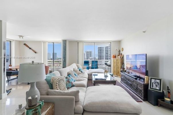 Dining room, Interior, Living room, Water