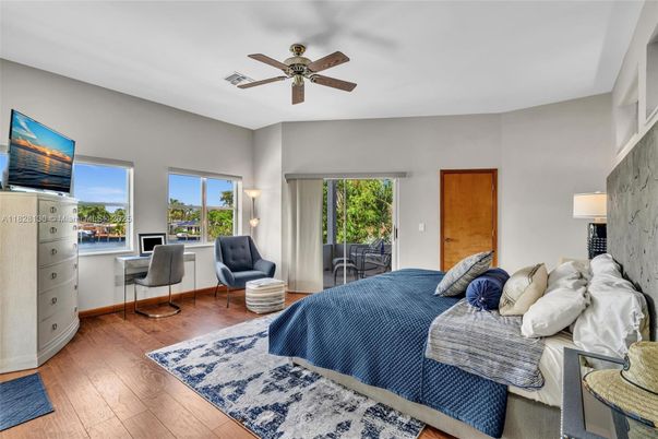 Bedroom, Home Office, Interior, Wood Texture Flooring