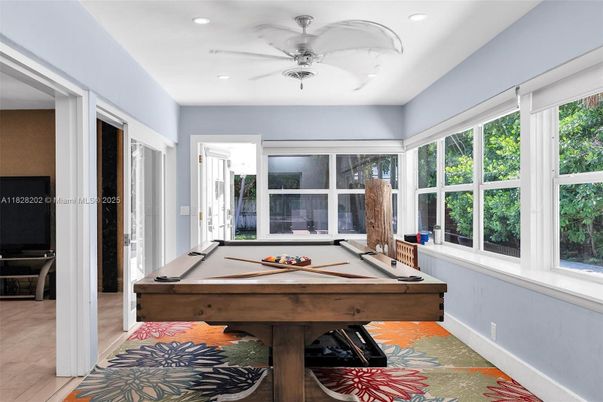 Billiard Table, Game Room, Interior, Recessed Lighting