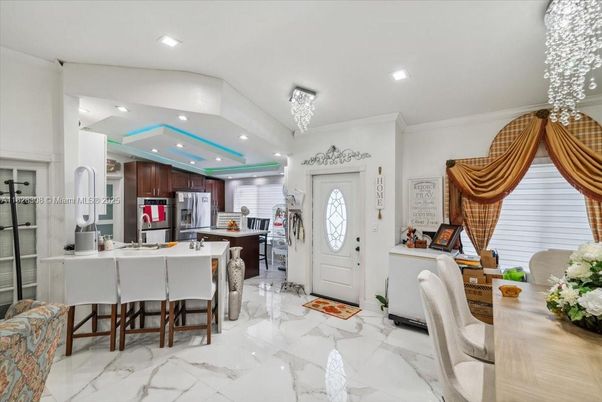 Chandelier, Interior, Kitchen, Marble, Recessed Lighting
