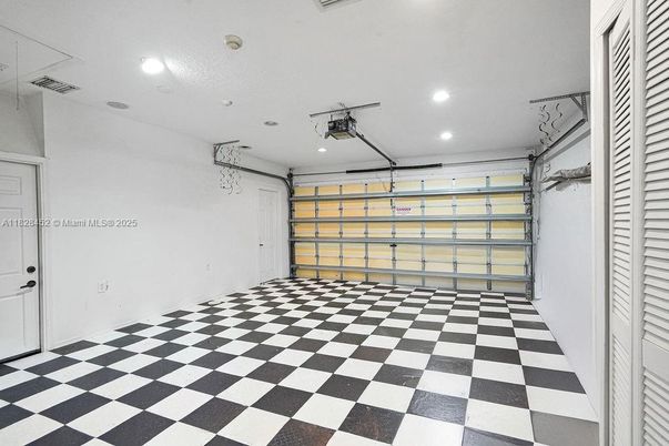 Garage, Interior, Recessed Lighting