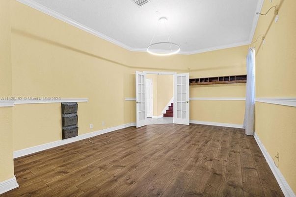 Empty room, Interior, Pendant Lights, Wood Texture Flooring