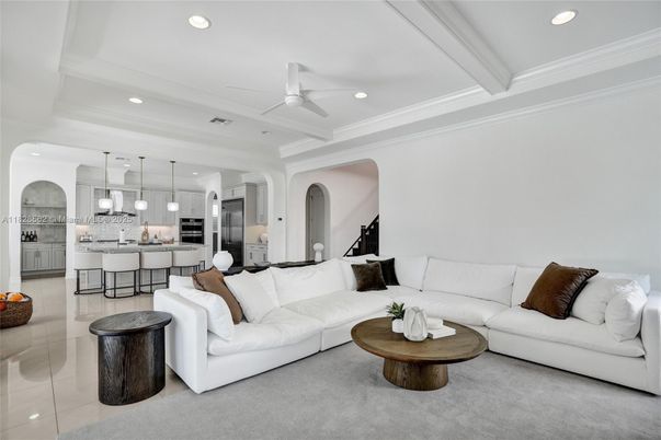 Interior, Kitchen, Living room, Pendant Lights, Recessed Lighting, Stainless Steel Appliances