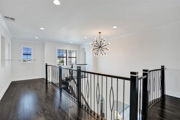 Interior, Pendant Lights, Recessed Lighting, Wood Texture Flooring