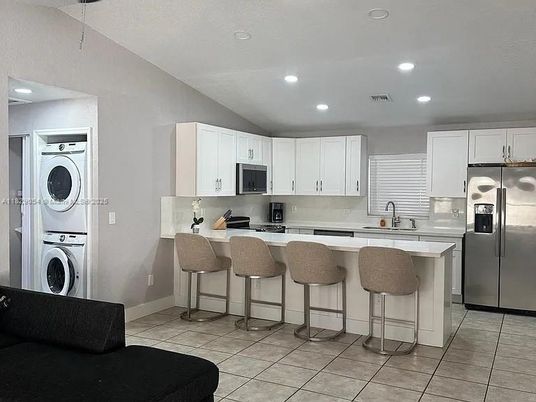 Interior, Kitchen, Recessed Lighting, Washer