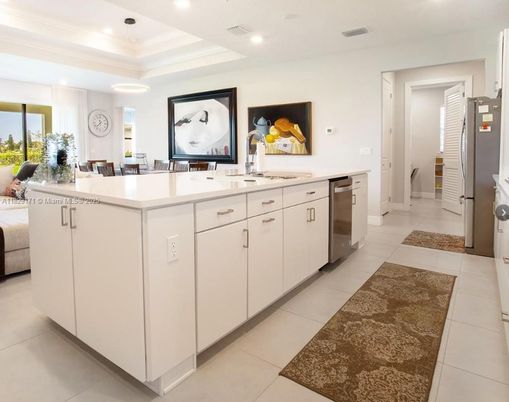 Dining room, Interior, Kitchen, Recessed Lighting, Stainless Steel Appliances