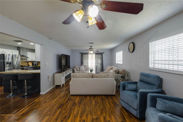 Interior, Kitchen, Living room, Recessed Lighting, Wood Texture Flooring