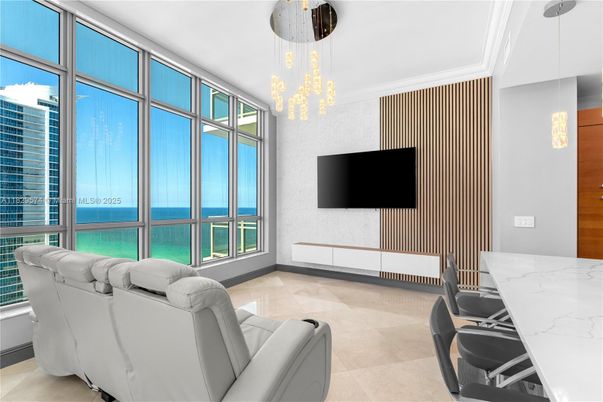Interior, Living room, Pendant Lights, Water