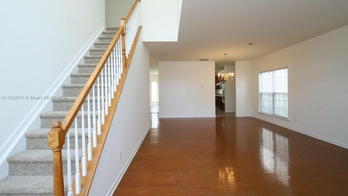 Chandelier, Empty room, Interior, Wood Texture Flooring