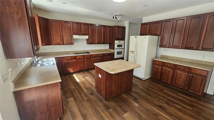 Interior, Kitchen, Wood Texture Flooring