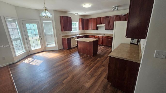 Interior, Kitchen, Pendant Lights, Wood Texture Flooring