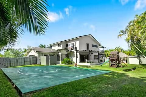 Backyard, Exterior, Playground