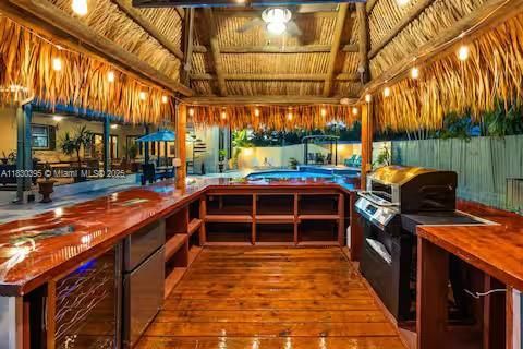 Exterior, Wood Texture Flooring