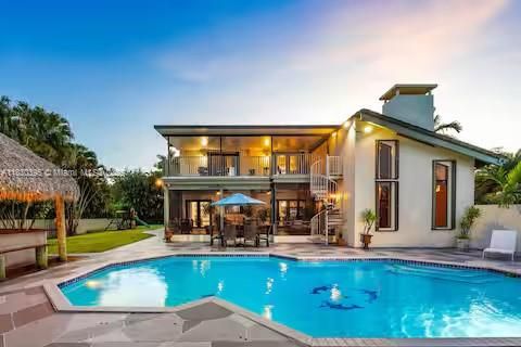 Backyard, Exterior, Pool