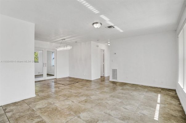 Chandelier, Empty room, Interior, Pendant Lights